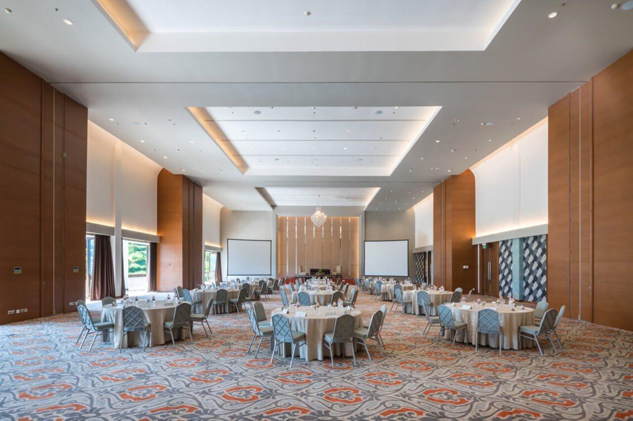 Hotel The Botanica Sanctuary Puncak Zewnętrze zdjęcie The Grand Ballroom