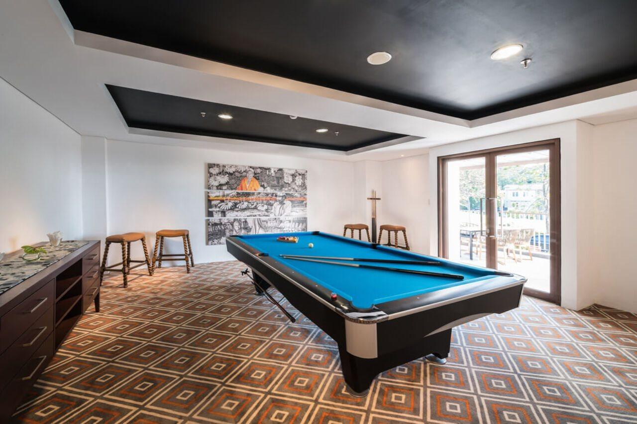 Hotel The Botanica Sanctuary Puncak Zewnętrze zdjęcie A pool table